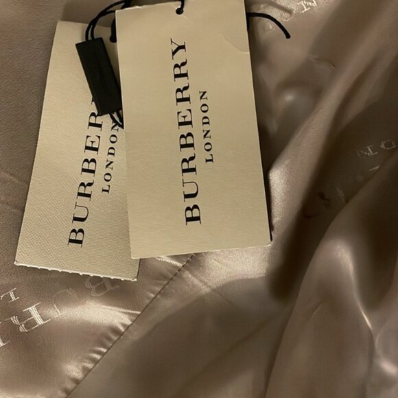 *SOLD*NEW Burberry Runway Suede Trench - Picture 9 of 16